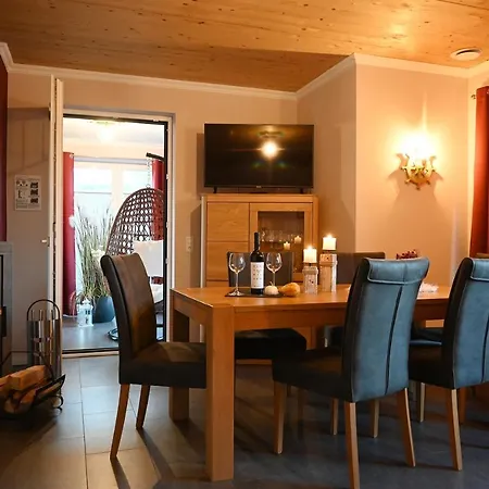 Ferienhaus Reethaus Mit Zwei Doppelhaushälften Für 12 Personen Käpt'n Jan Glowe