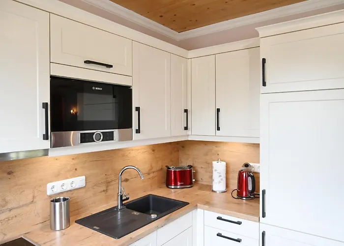 Reethaus Mit Zwei Doppelhaushaelften Fuer 12 Personen Kaept'n Jan גלווה